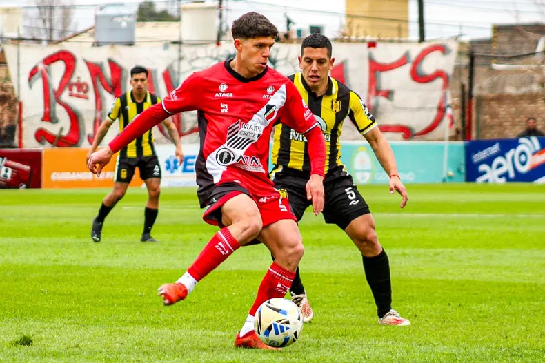 Deportivo Maipú, Deportivo Madryn,, Nacional