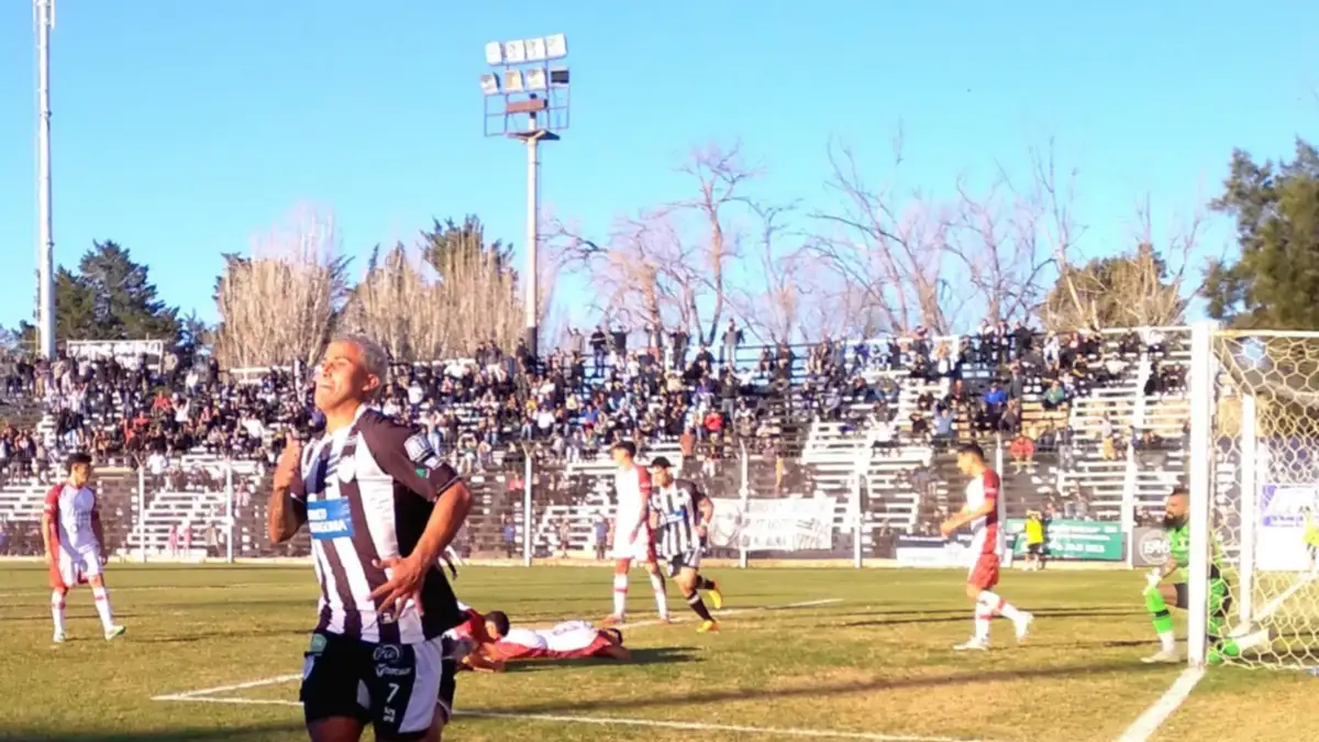 Federal A, Cipolletti-Huracán LH, foto Sitio Albinegro