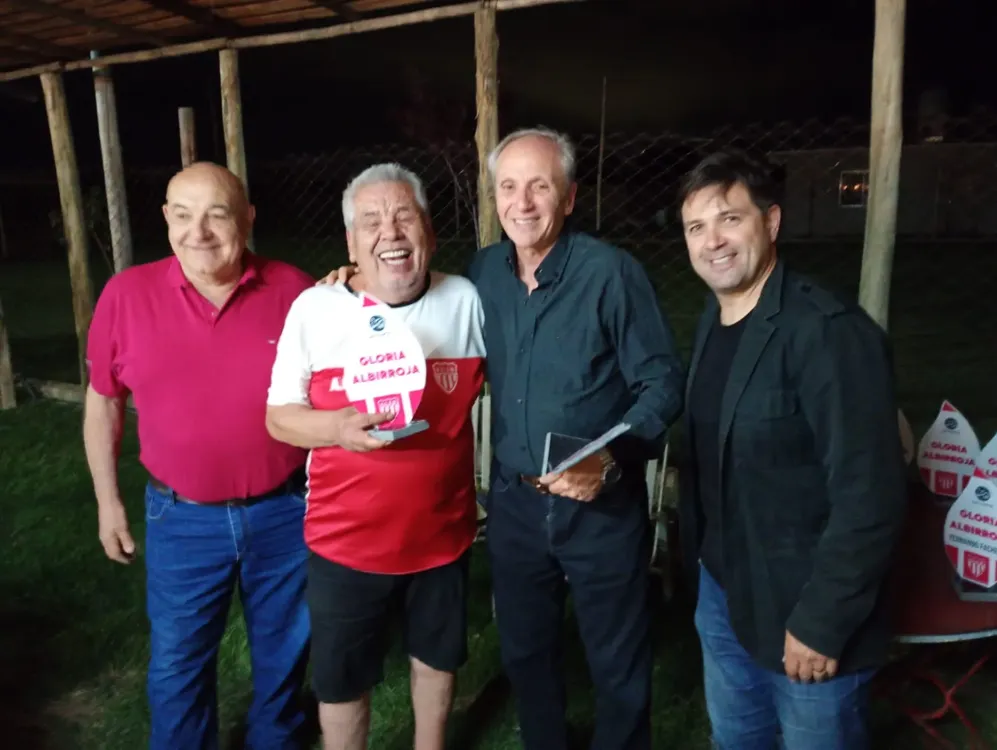 Glorias Albrirrojas, distinciones y reconocimientos