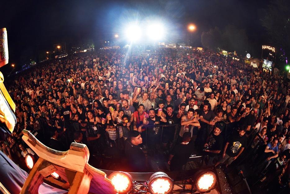 publico-fiesta-de-la-cerveza-godoy-cruz-publico-ojo-de-pez-ok
