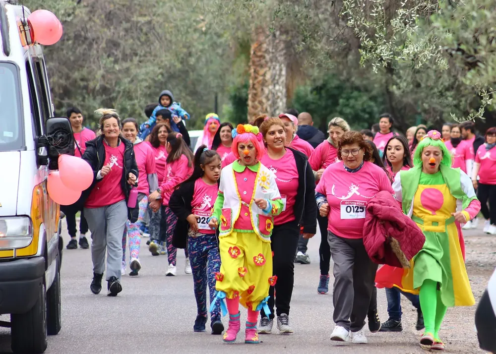 Octubre Rosa Maipú 1 (2)