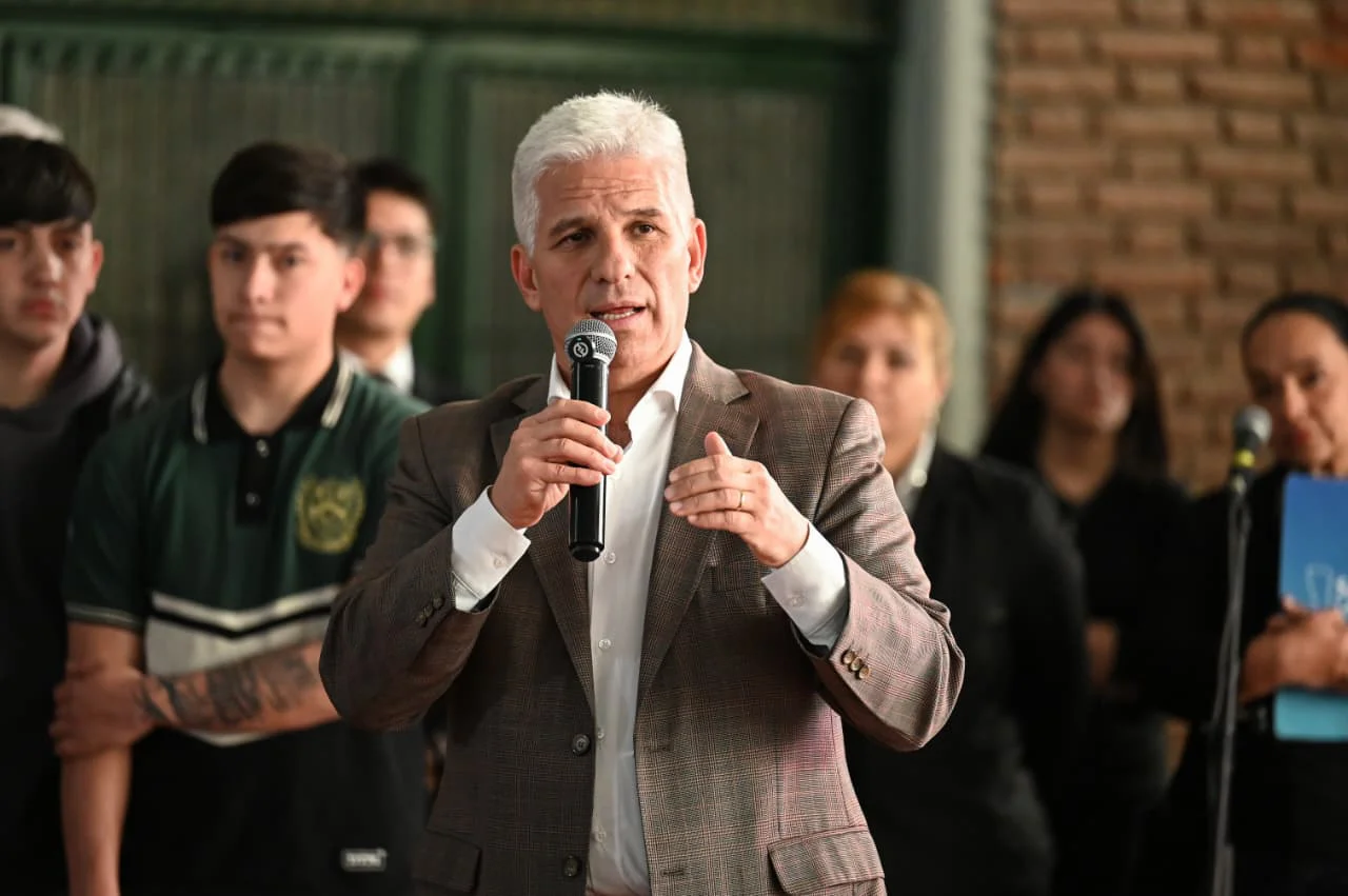 Poggi escuela El Lince 3
