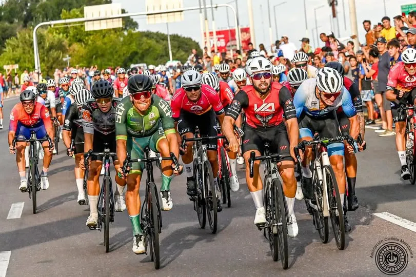 Ciclismo, temporada de pista y Criterium