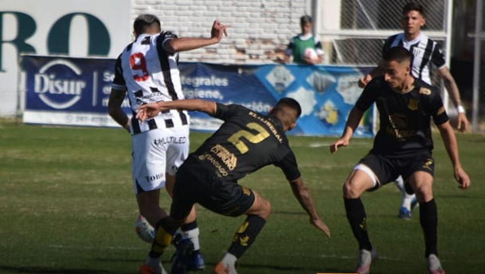 Primera Nacional, Gimnasia 0- Mitre 0