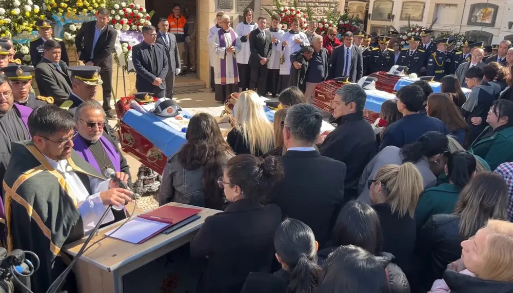 Funeral funcionarios muertos en tragedia helicóptero