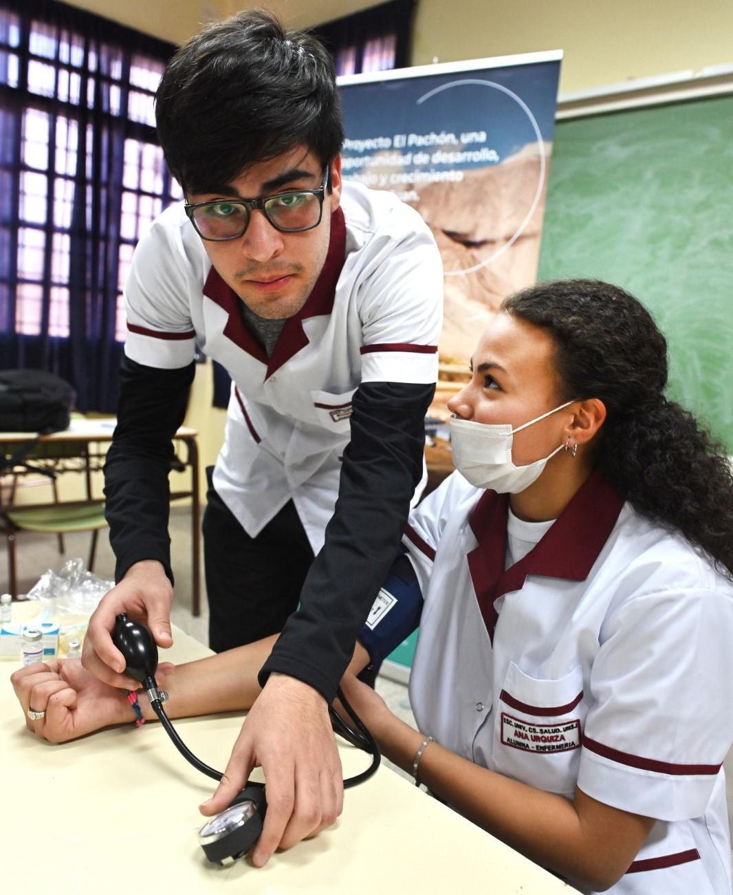 glencore pachon estudiantes