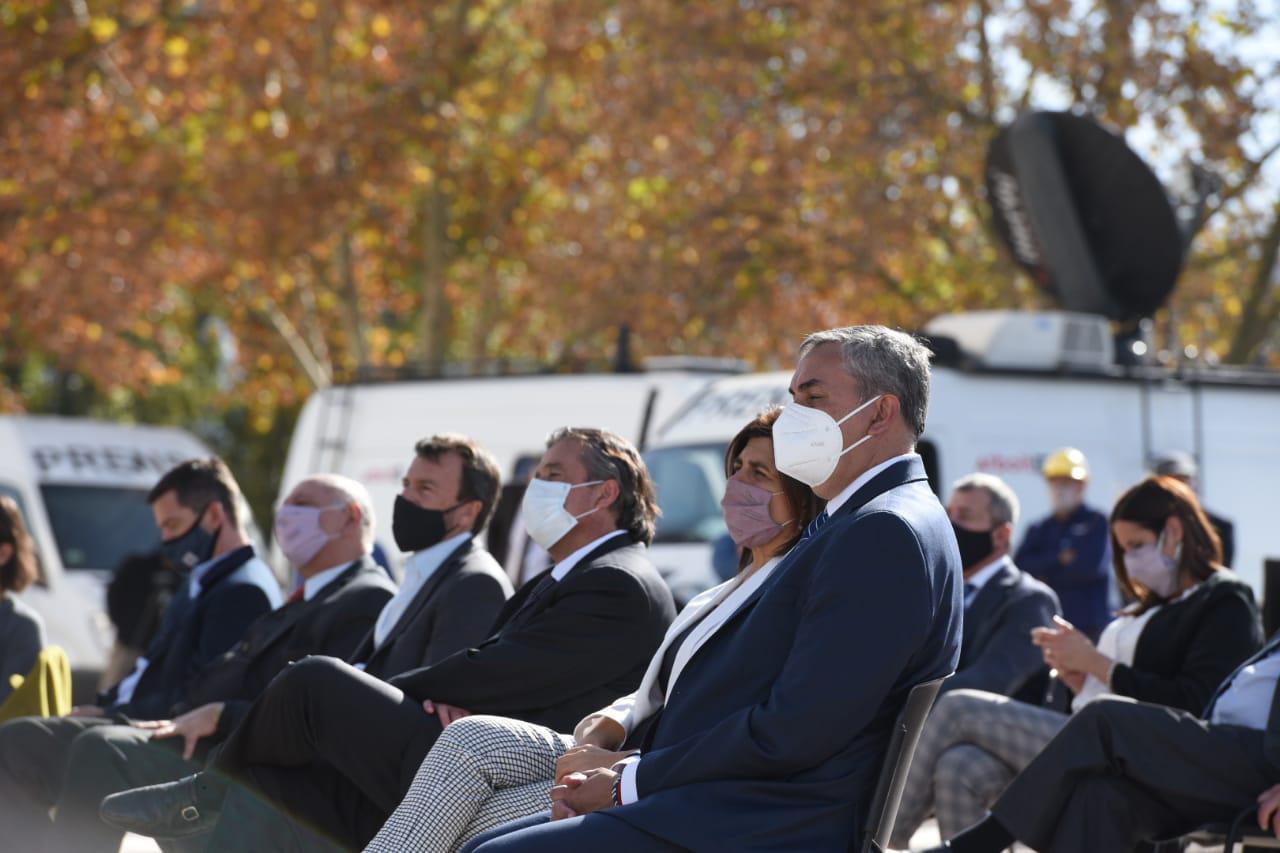 54aa6b0e-3de6-4dd1-904f-31f23dac3889