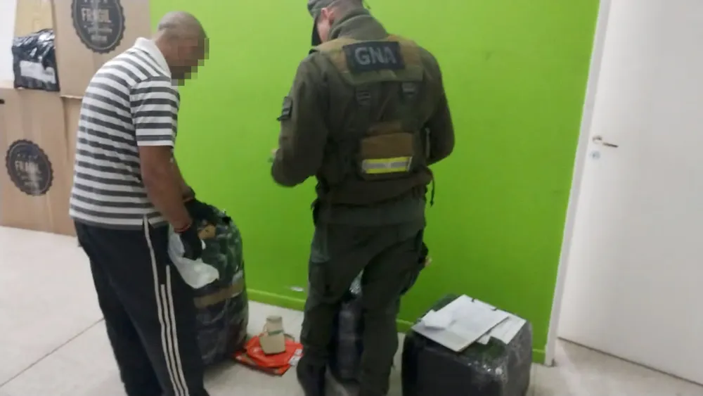 50 kilos hojas de coca