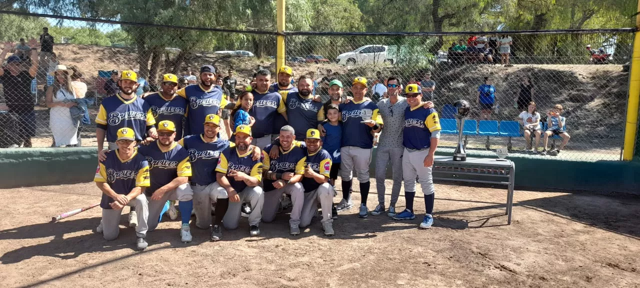 Sóftbol, Brewers de Chile subcampeón