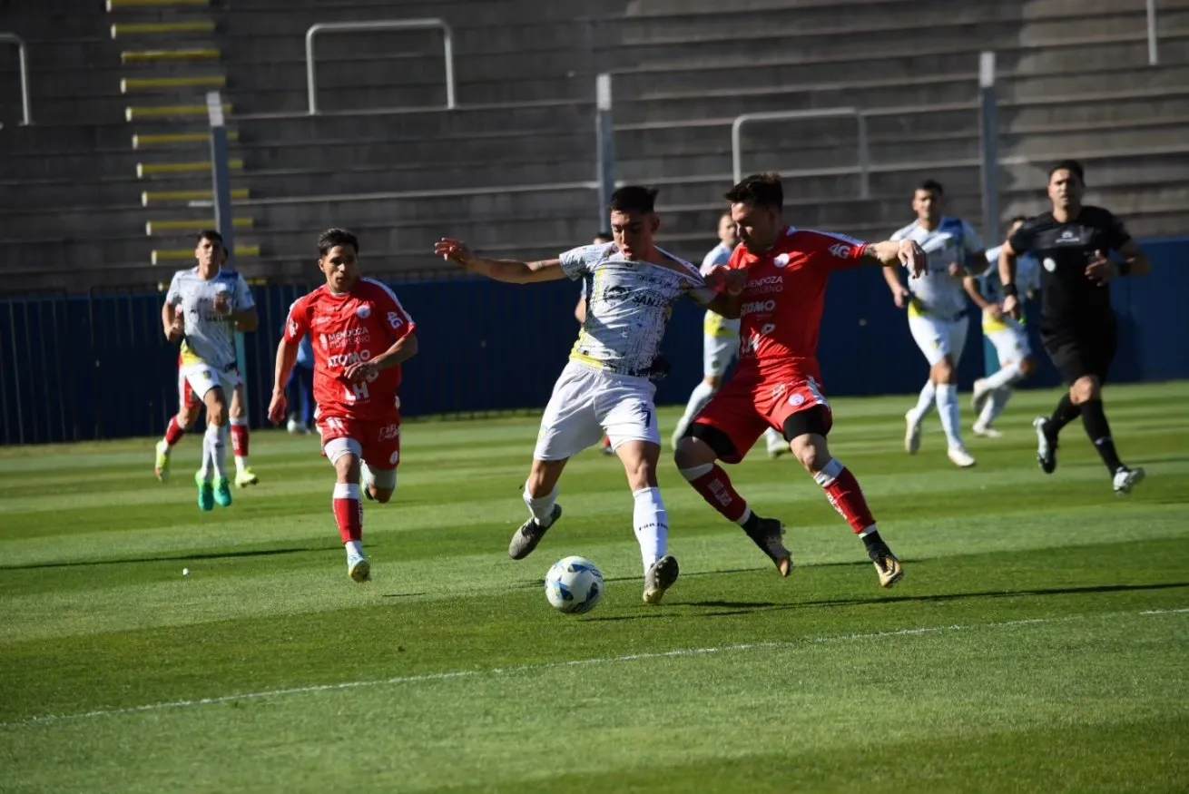 Federal A, Juventud Unida de San Luis, Huracán Las Heras