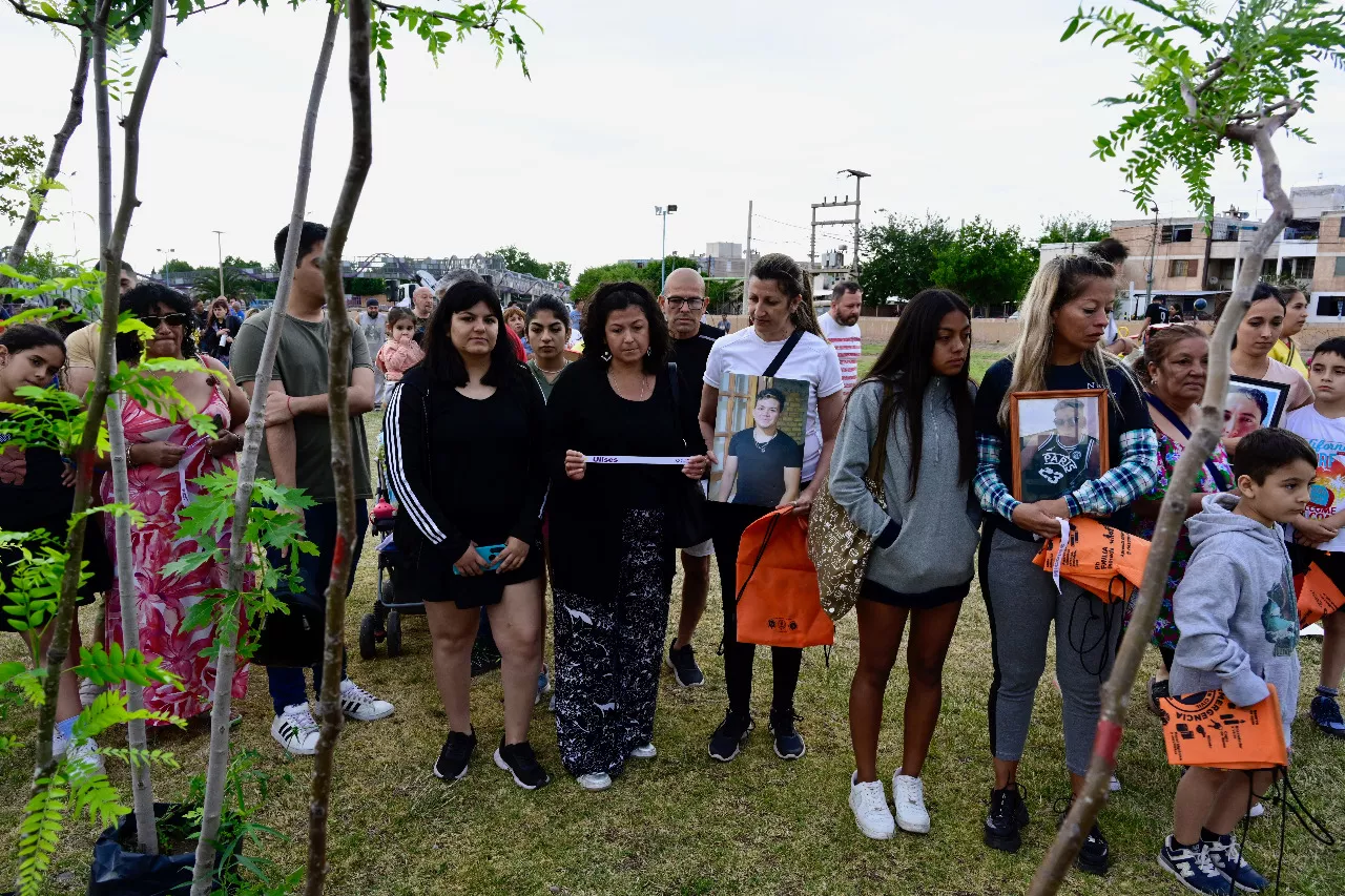 Plantación de árboles Martín Fierro por las víctimas de accidentes de tránsito 11