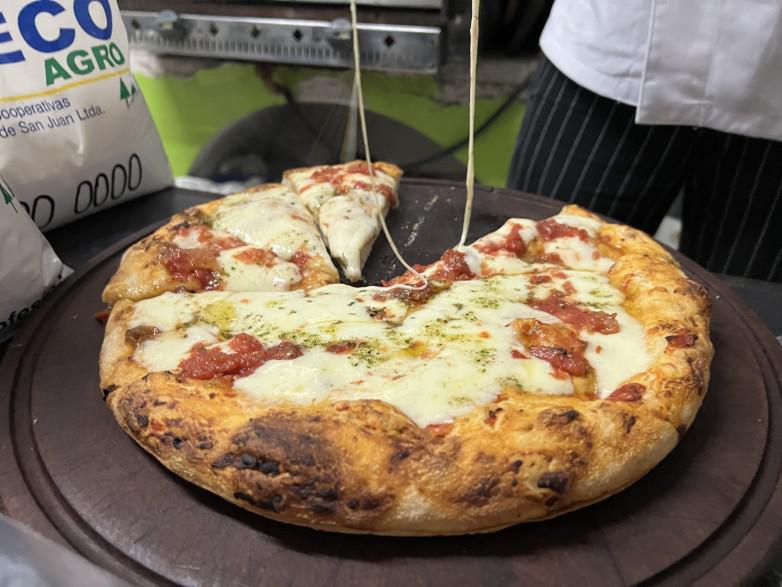 pizza sanjuanina