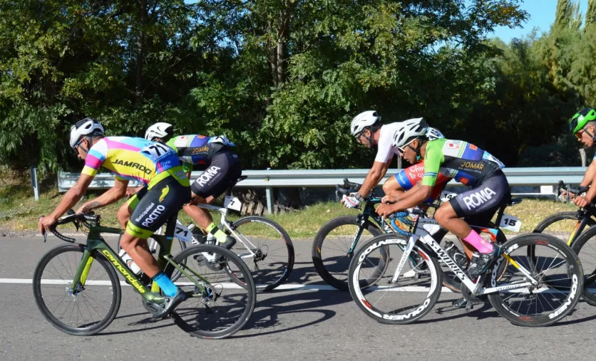 Ciclismo, Emiliano Contreras, el sanjuanino ganó el giro alvearense