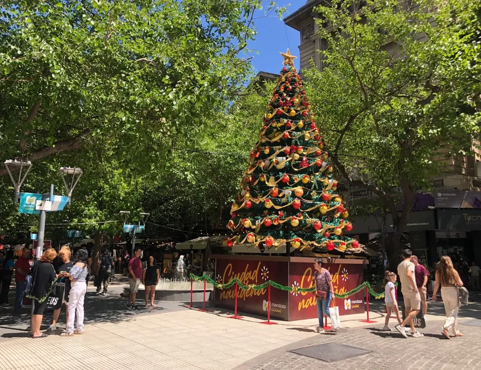 ciudad arbol navidad