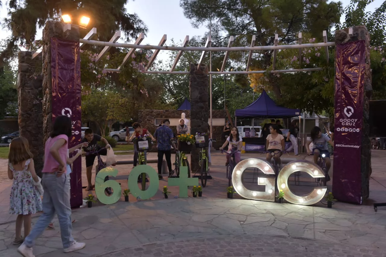 la hora del planeta 2022 godoy cruz 8