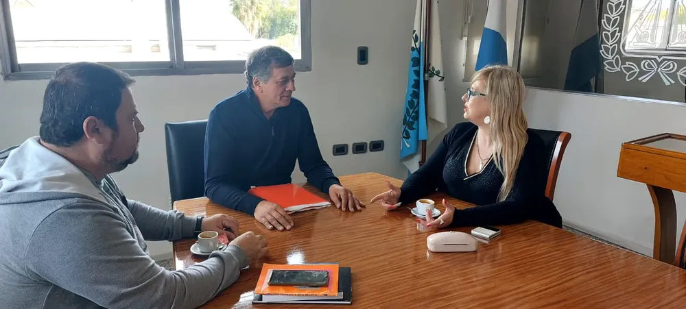 Las Heras, becas, sotfwore