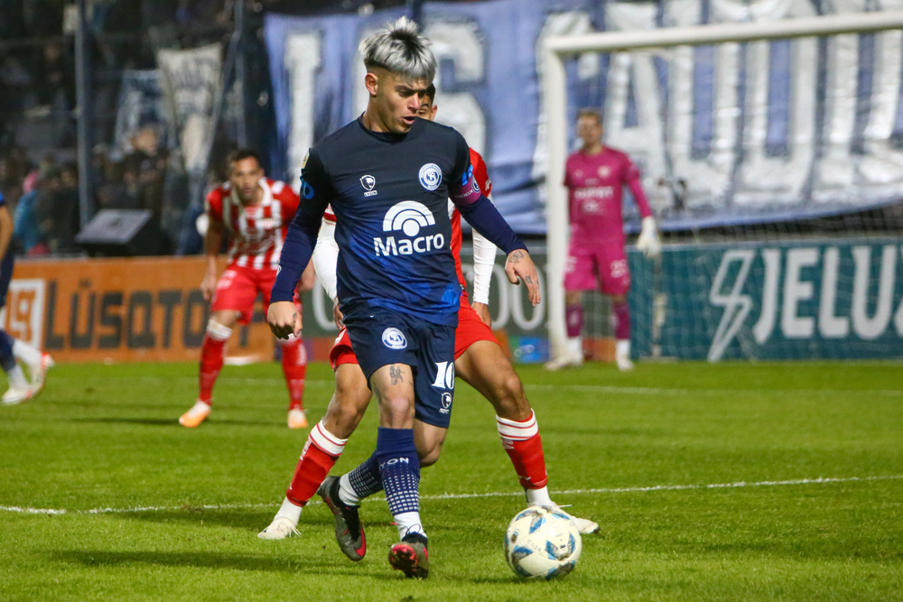 Independiente Rivadavia, Unión de Santa Fe