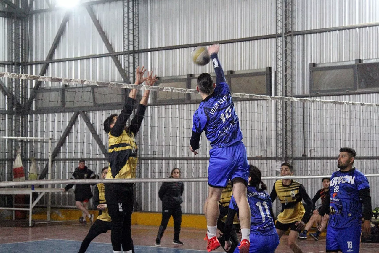 Voley, masculino, Luján B 3- Palmira 0