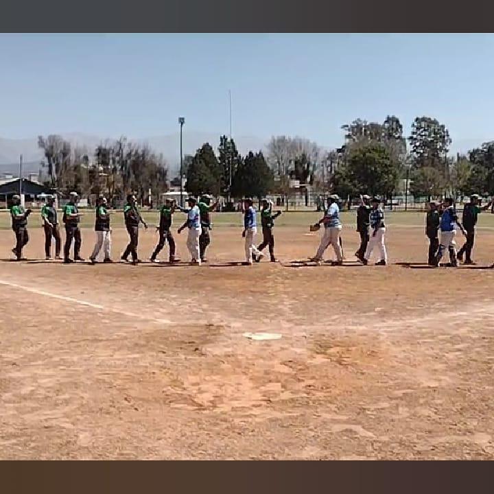 Softbol, cuadrangular Amistad, Maipú campeón