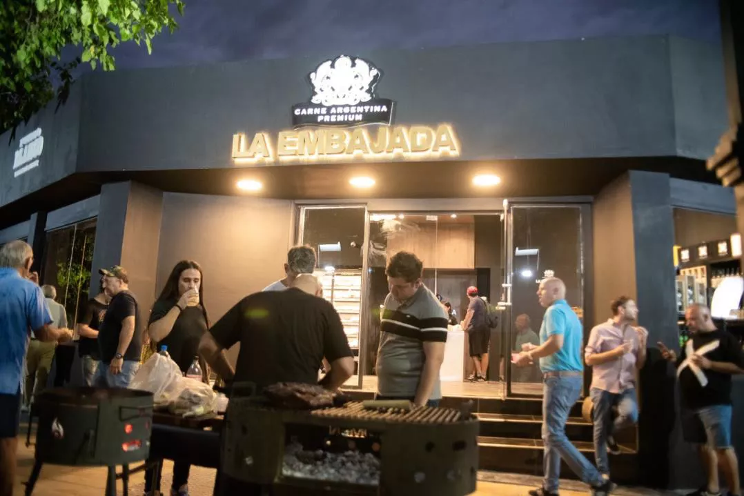 La Embajada