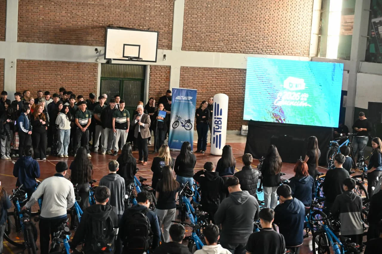 Poggi escuela El Lince 4