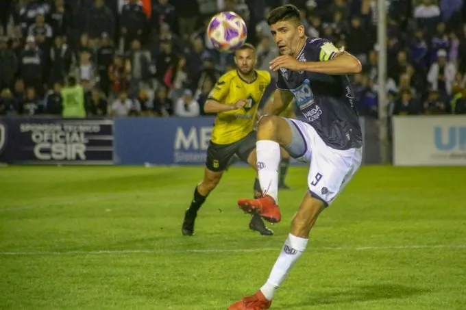 Primera Nacional, Independiente Rivadavia 3- Deportivo Madryn 0