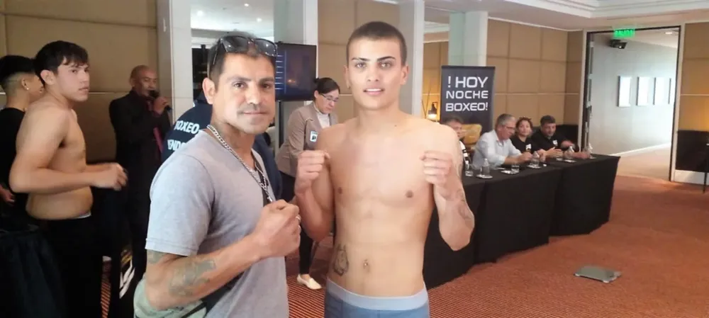 Boxeo, ceremonia de pesaje, Guantes de Oro