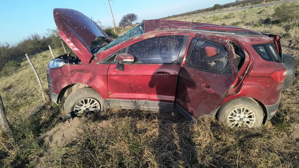 vuelco turistas gral alvear (3)