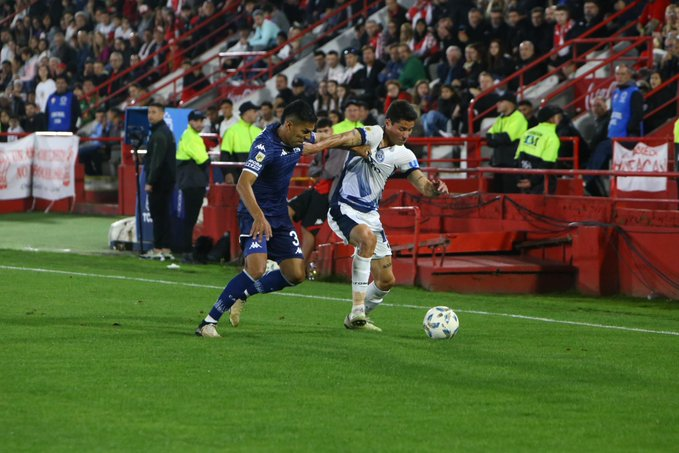 Independiente Rivadavia, Huracán, Liga Profesional