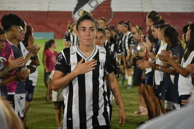 futbol femenino, Gimnasia y Esgrima campeón
