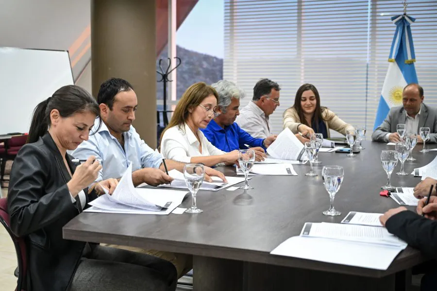 WhatsApp-Image-2025-08-12-at-19.43.51-900x599