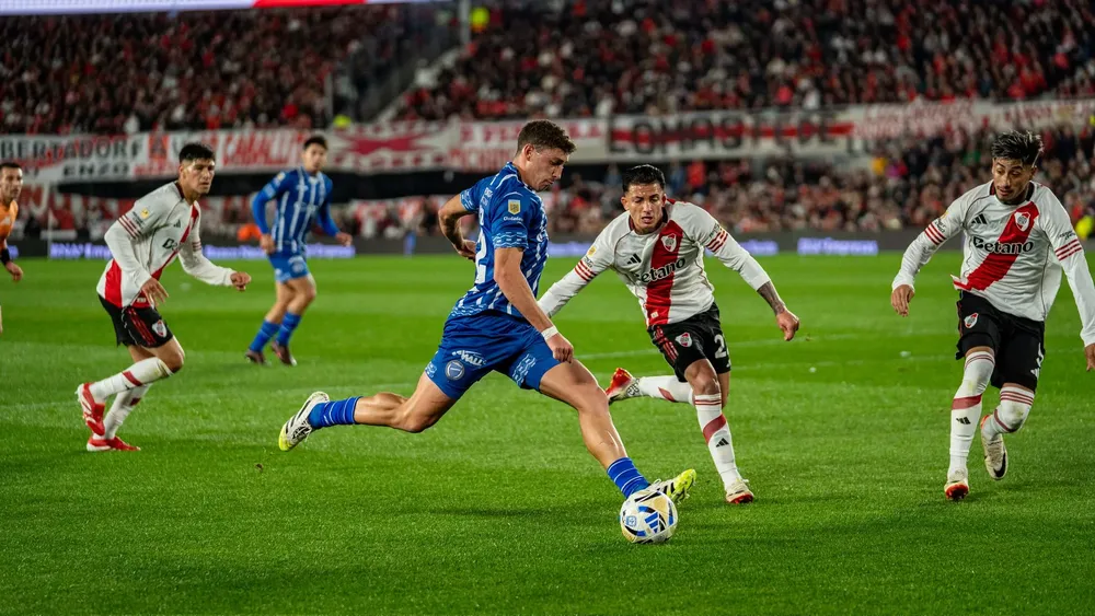 Godoy Cruz, River Plate