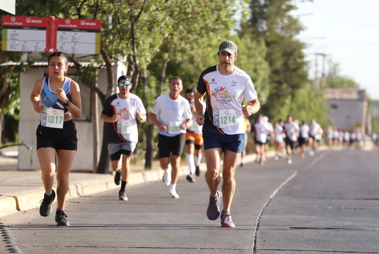 Maratón, Comunidad, deporte y policia