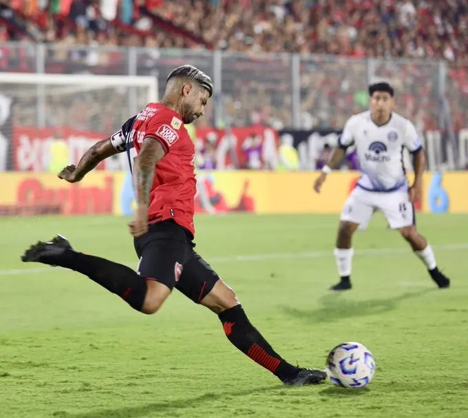 Independiente Rivadavia, Newells Old Boys, duelo de leprosos