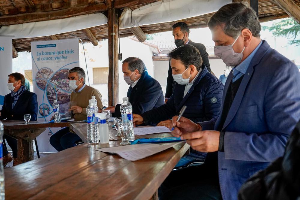 LH, convenio con Irrigación