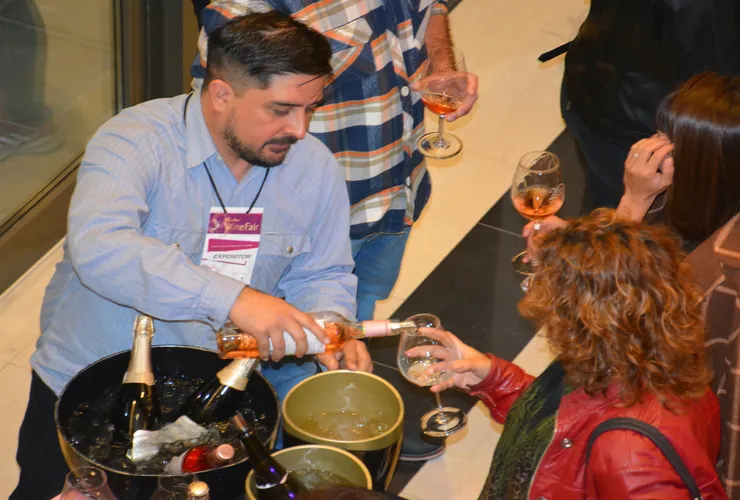 VINOS-1
