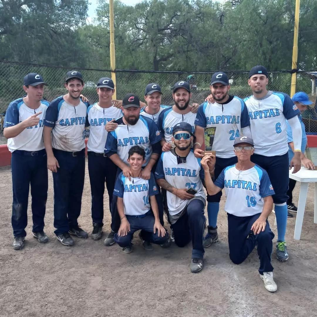 Softbol, Capital Campeón