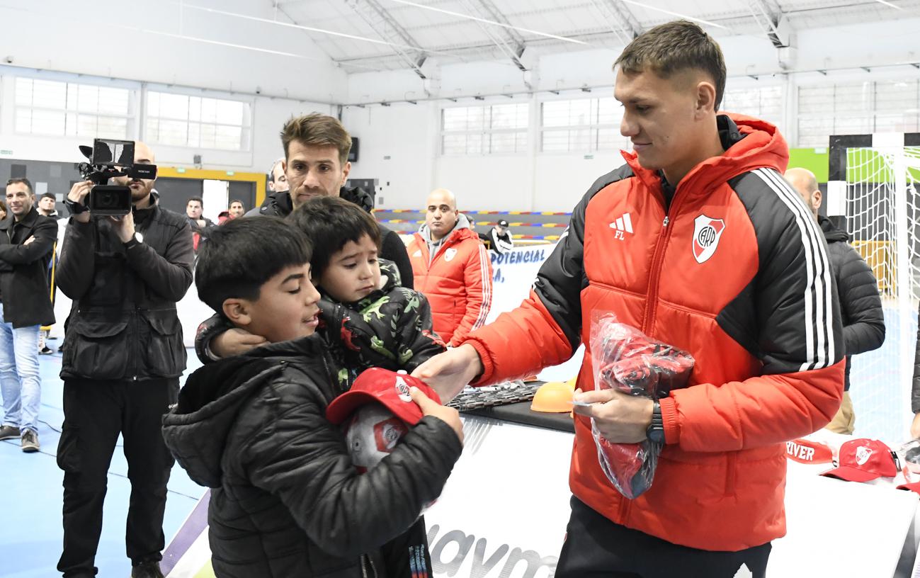 Fundación River, Clínica fútbol infantil