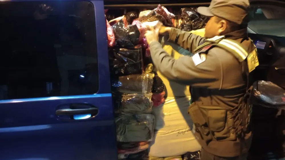 Mendoza mercadería multiples rubros contrabando (7)