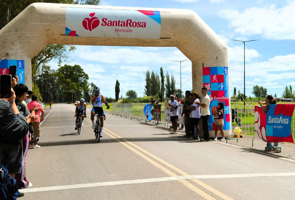 Carrera ciclismo Santa Rosa
