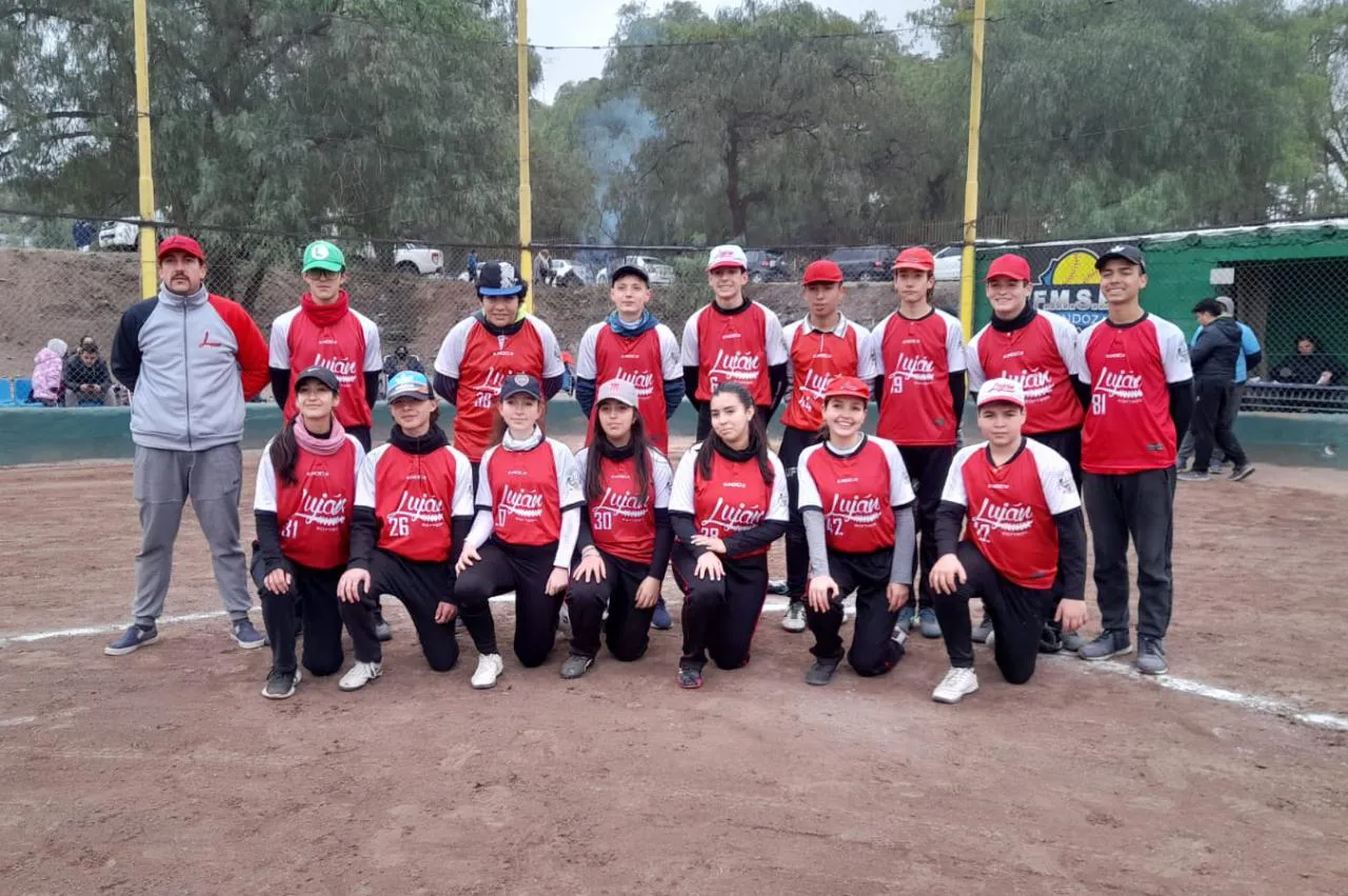 Softbol,  Luján Campeón