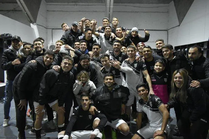 Nacional, Gimnasia y Esgrima, Almirante Brown