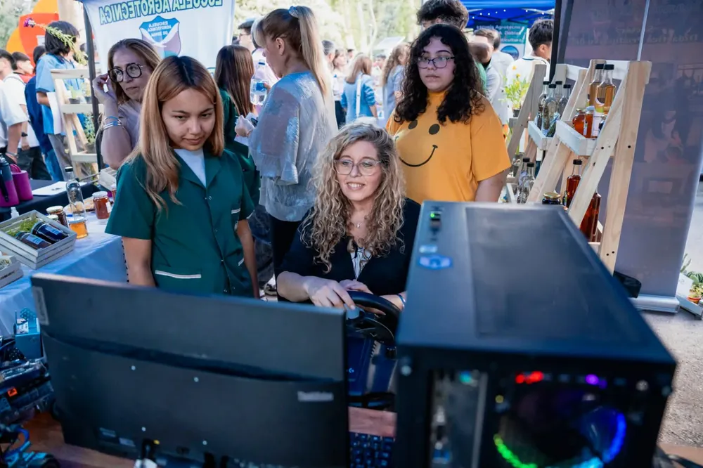 WhatsApp Image 2025-11-15 at 1.59.36 PM (1)