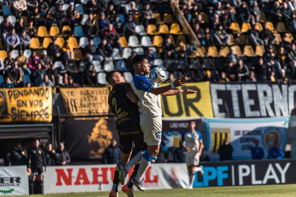 Godoy Cruz, Almirante Brown de Isidro Casanova