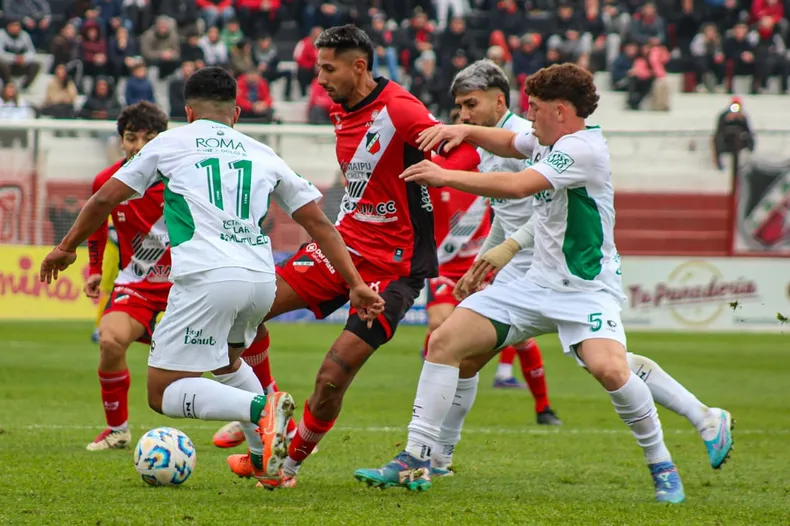 Deportivo Maipú, Ferro Carril Oeste