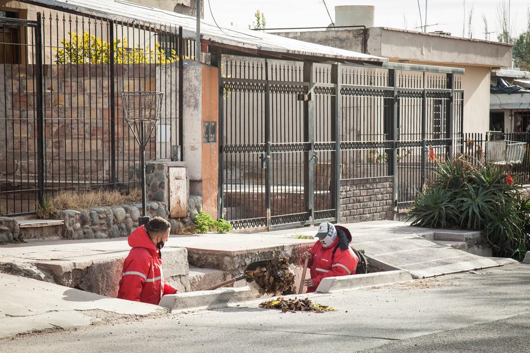 Operativo limpieza en barrios de El Challao