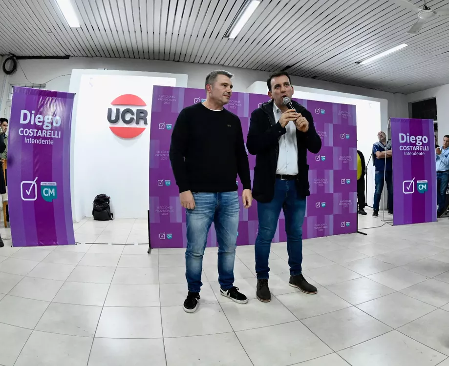 Presentacion Diego Costarelli precandidato a intendente de Godoy Cruz Tadeo García Zalazar 8