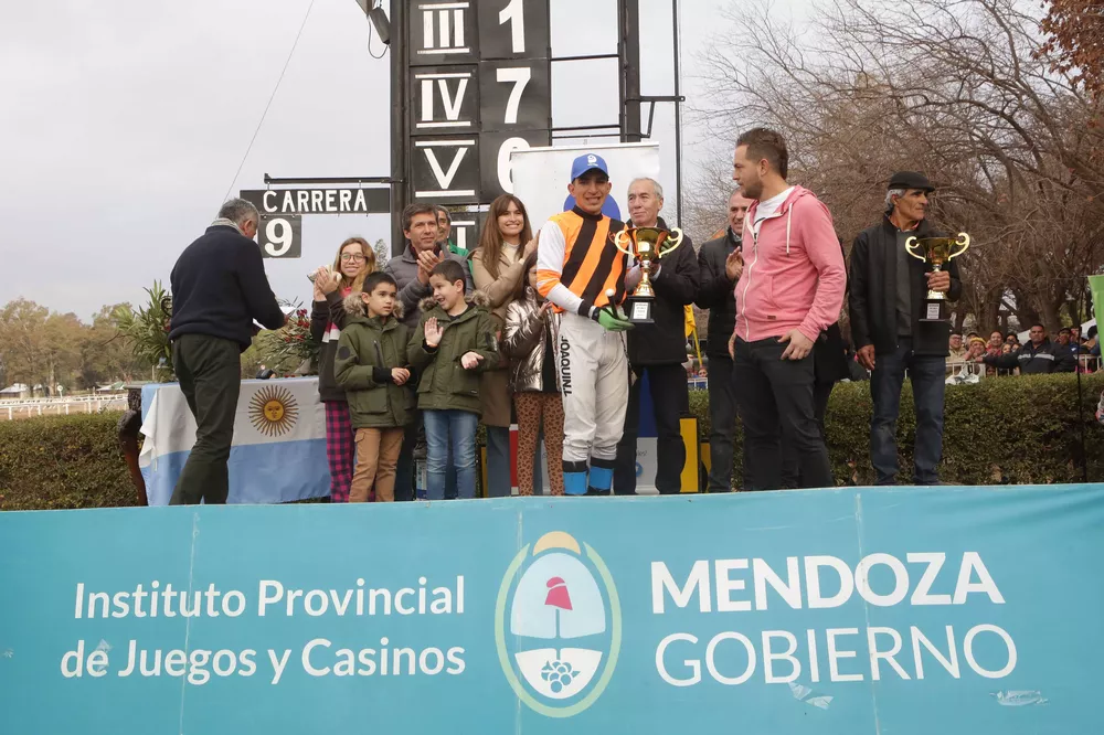 Turf, Santo Patrono Santiago 2022, Constanzo con la monta de Joaquin Luna