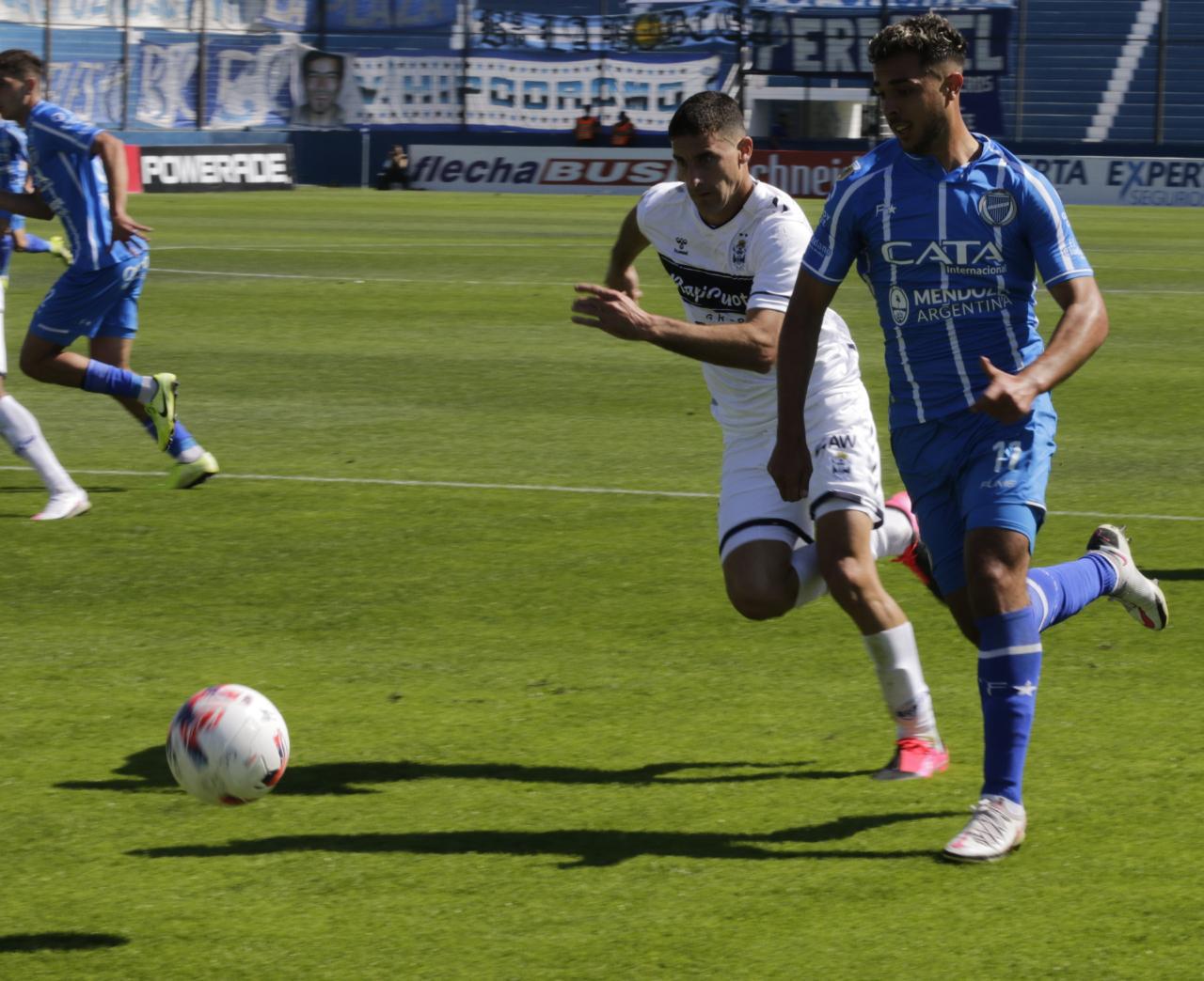 Futbol, Godoy Cruz 4- Gimnasia 0