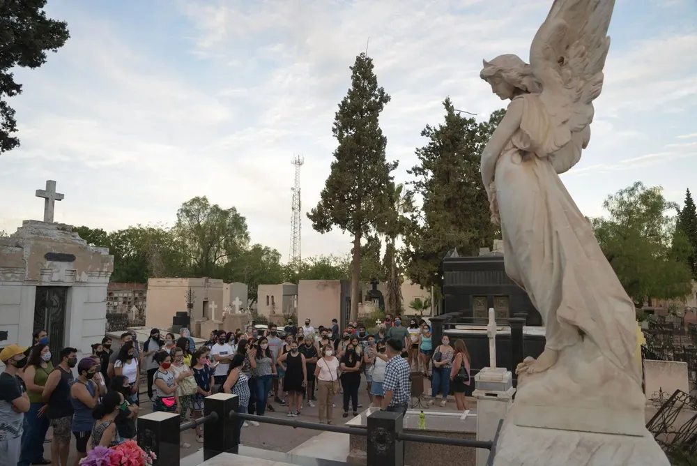 Ciudad de Mendoza - Visitas guiadas cementerio